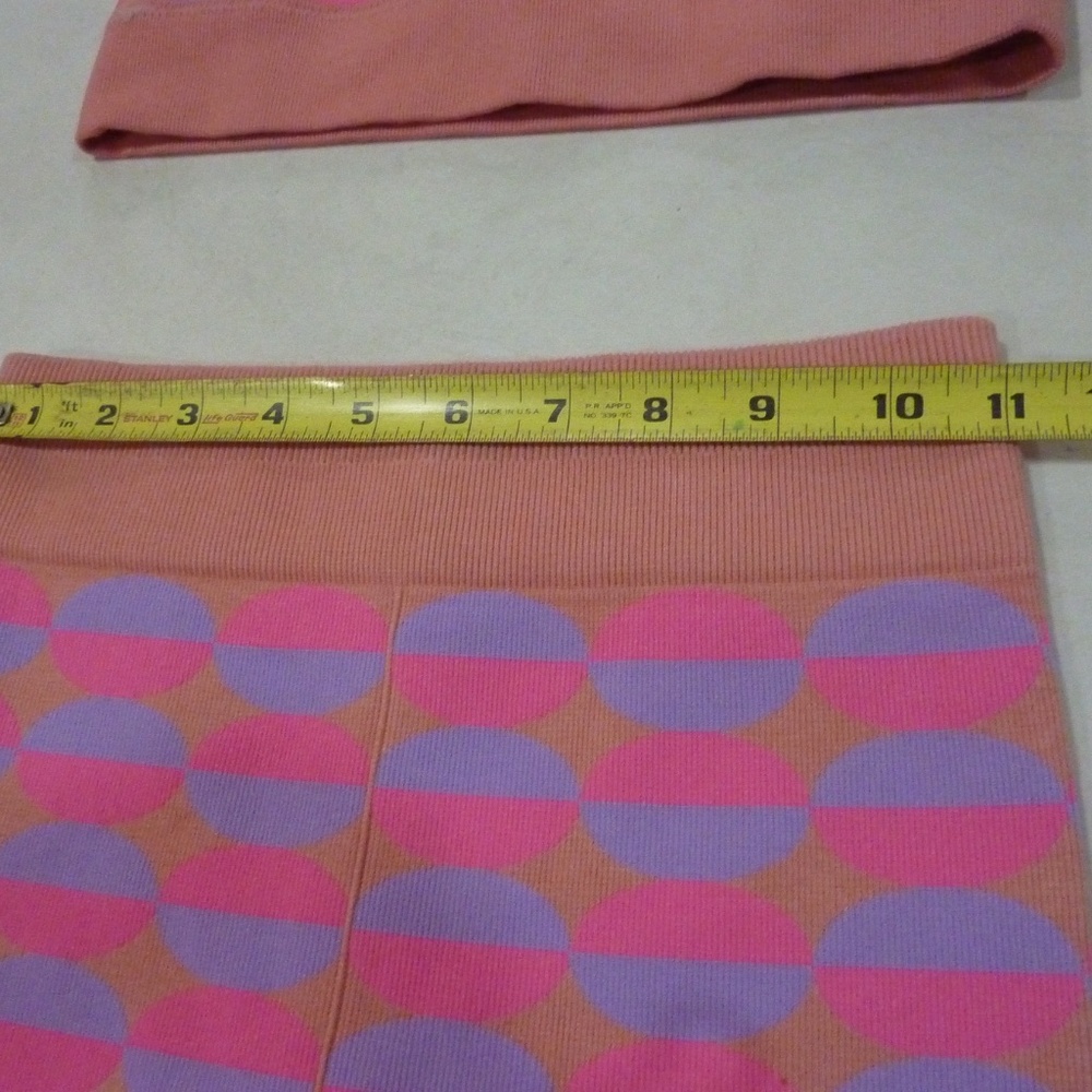 Fabletics Set Seamless High Waisted Short And Bra… - image 2